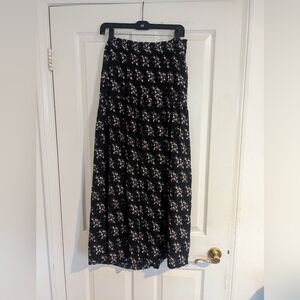 Universal Thread Black Maxi Skirt with Pink & White Floral Print With pockets